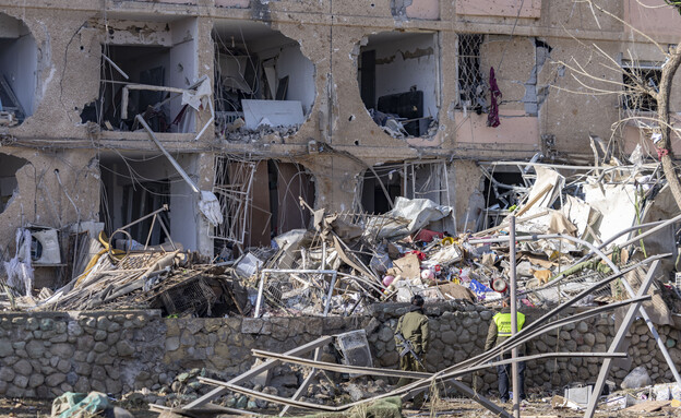 זירת ההרס בעקבות הפגיעה בדימונה