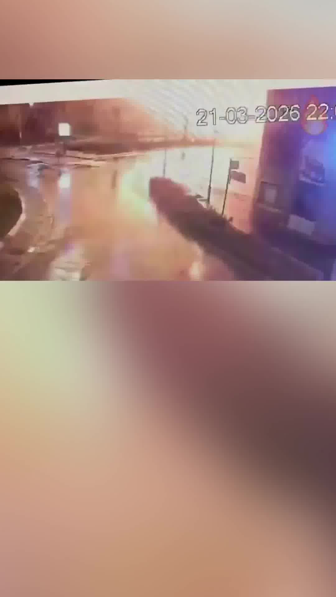 באישור הצנזורה: רגע פגיעת הטיל האיראני אמש בערד 