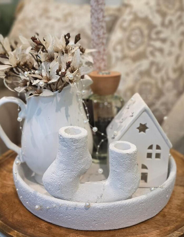 עיצובים לבנה שלומי