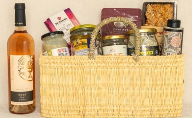 רנטו חנות יין ומעדנייה. יסוד המעלה