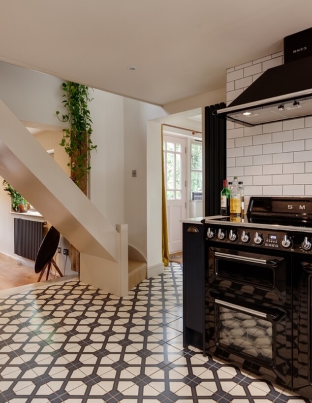 מטבח עם אריחי סאבוויי