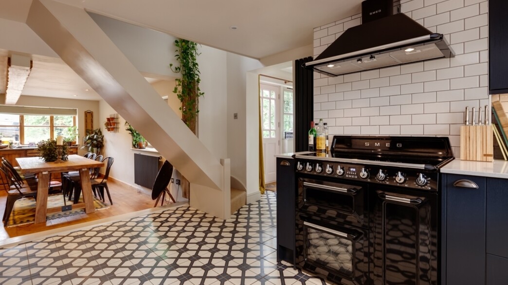 מטבח עם אריחי סאבוויי