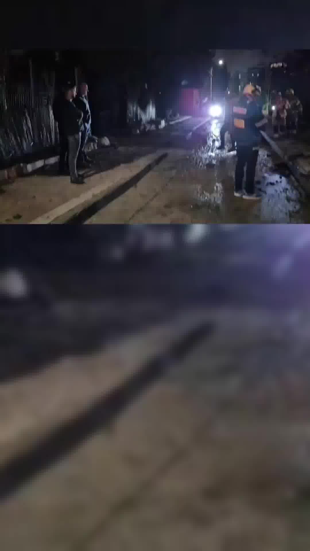 מטר מהדלת: שבר טיל נחת בכניסה לבית הפרטי במרכז והרס את כל החצר