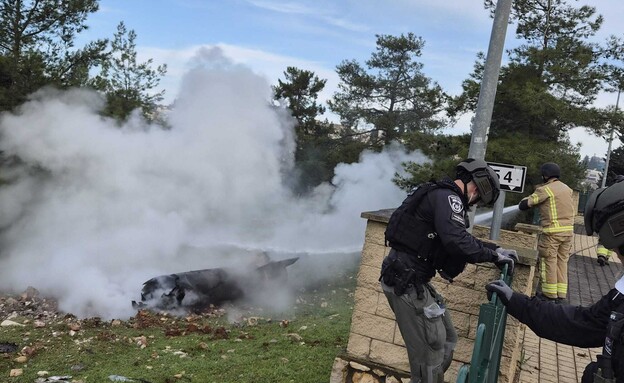 תיעוד מזירת הנפילה בצפת (צילום: כבאות והצלה לישראל)