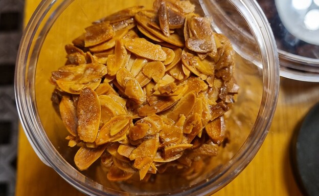 עוגיות שקדים דקיקות של האחים עוגיות שקדים דקיקות של האחים