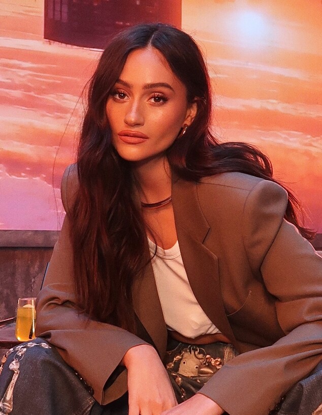 אגם בוחבוט בג'ינס של אקנה