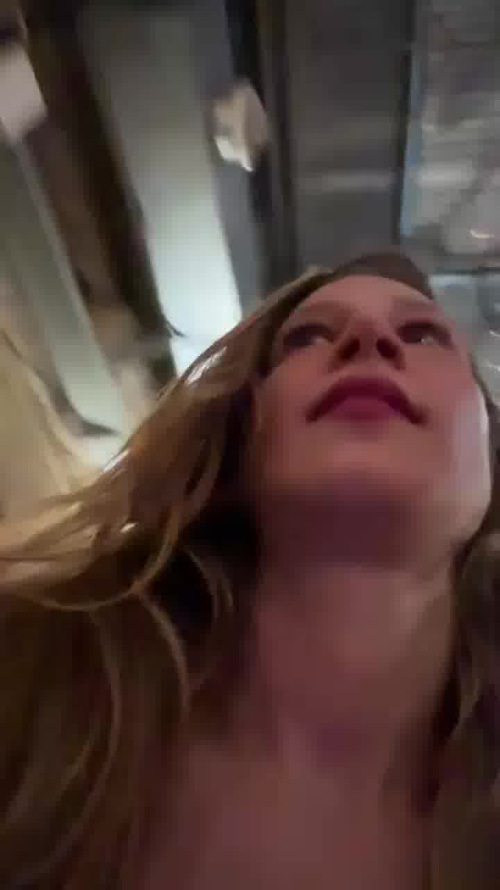 תפסה אותם אזעקה: כוכבי "המירוץ למיליון" נפגשו להקרנה משותפת ומצאו את עצמם בדרך למרחב מוגן