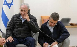 זיו אגמון, בנימין נתניהו, רומן גופמן (צילום: רועי אברהם, לע"מ)