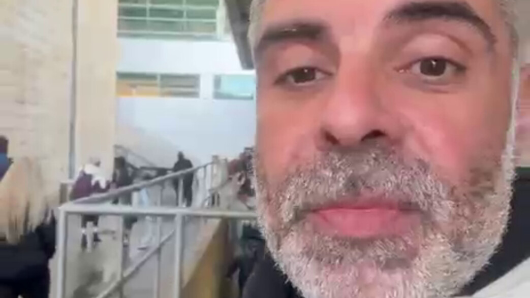 איש עסקים ספרדי שהגיע לישראל בטיסת חילוץ - הוחזק שעות במעצר וגורש