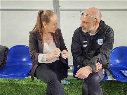 אנטמן לצד שלומי בברזל, ראש מערך ההסברה של ההתאחדות לכדורגל אנטמן לצד שלומי בברזל, ראש מערך ההסברה של ההתאחדות לכדורגל
