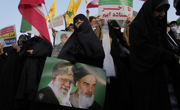 הפגנה נגד ארה"ב בטהראן הפגנה נגד ארה"ב בטהראן