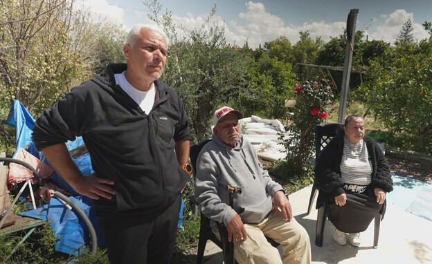 שמוליק בואניש והוריו, נעקצו ב-20,000 ש"ח שמוליק בואניש והוריו, נעקצו ב-20,000 ש"ח