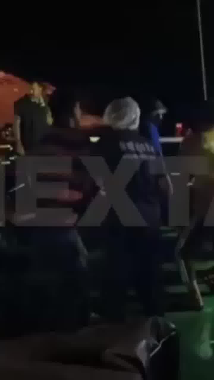 בנגלדש: הרשויות חילצו את האוטובוס שנהר לנהר פאדמה. תריסר נוסעים עדיין נעדרים