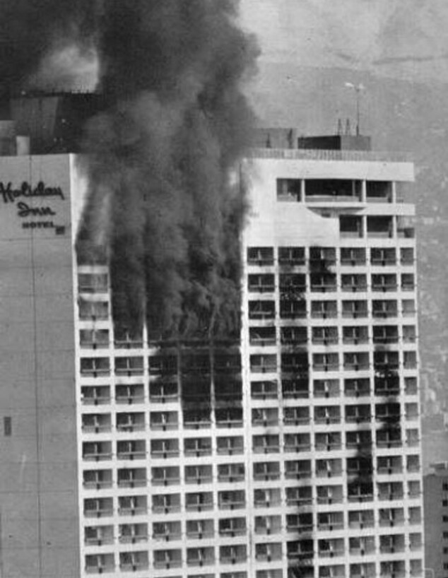 אש מלון הולידיי אין ביירות לבנון אש מלון הולידיי אין ביירות לבנון