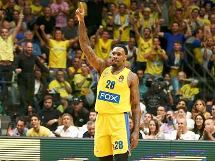 &ldquo;אוקיי, אז הולכים לישראל&ldquo; (אלן שיבר) (צילום: ספורט 5)