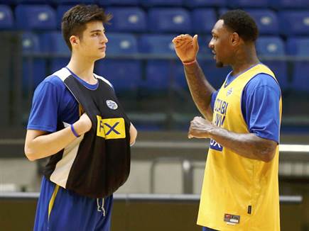 דיברו במשך שעות (אלן שיבר) (צילום: ספורט 5)