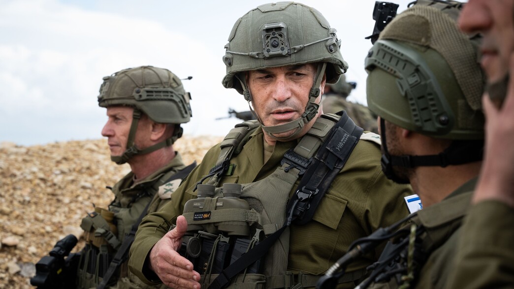 רא"ל אייל זמיר בסיור שטח והערכת מצ"ב בדרום לבנון רא"ל אייל זמיר בסיור שטח והערכת מצ"ב בדרום לבנון