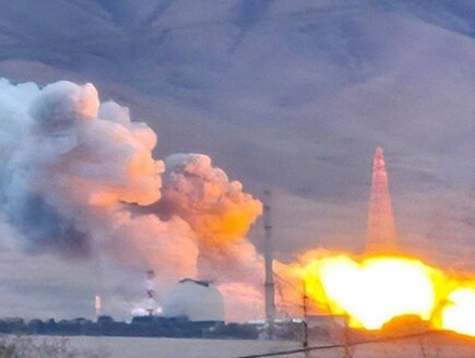 מגבירים את התקיפות: הופצצו הכור באראכ ומתקן גרעיני נוסף