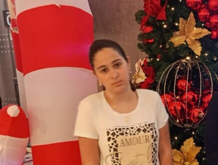 "היא הייתה כל עולמי": שלושה ימים אחרי האסון בצרפת - המשפחה מתאבלת ומחכה לשובה של הבת שנהרגה