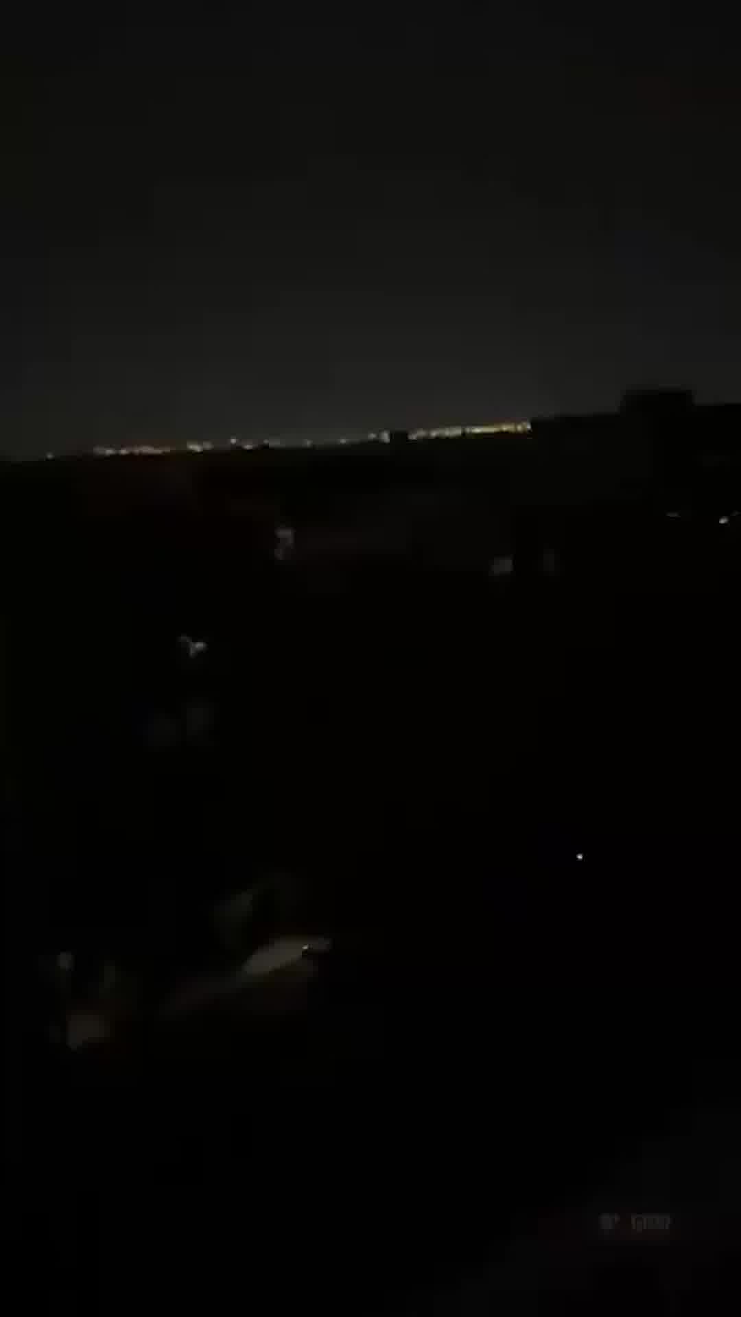 איראן בעלטה: דיווחים על הפסקות חשמל נרחבות בטהרן ובסביבתה - אחרי תקיפות צה"ל