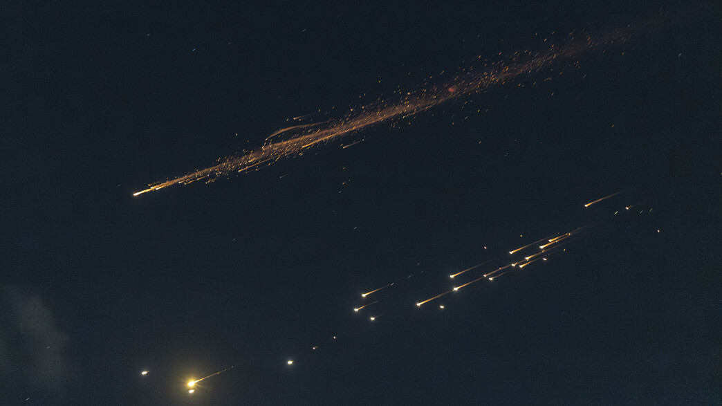 הירי נמשך:אזעקה הופעלה בב