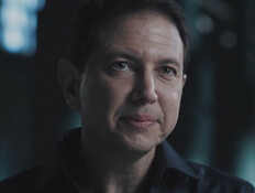 רונן ברגמן, "מלחמת הצללים: החיסול בדובאי" (צילום: HOT8) רונן ברגמן, "מלחמת הצללים: החיסול בדובאי" (צילום: HOT8)