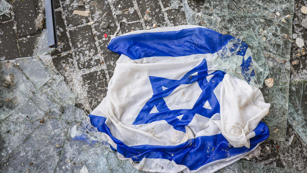 דגל ישראל בזירת נפילה במעלות תרשיחא דגל ישראל בזירת נפילה במעלות תרשיחא
