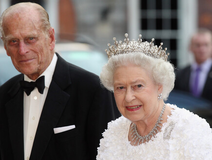 ביוגרפיה חדשה חושפת: הנסיך פיליפ הלך לעולמו מסרטן