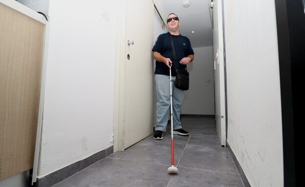 מעברים מונגשים - רחבים ומותאמים למקל נחייה