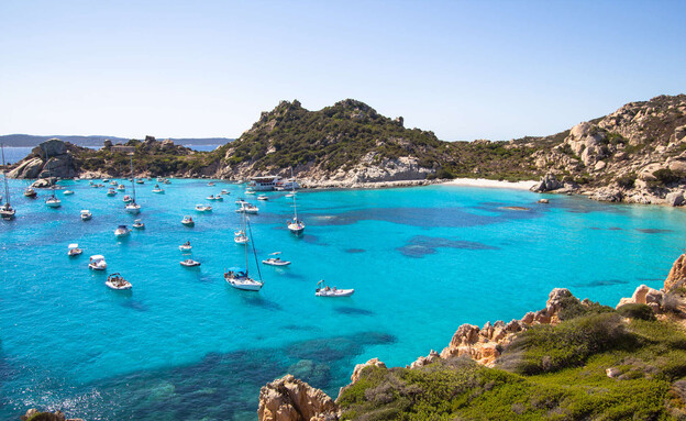 יאכטות קוסטה סמרלדה סדריניה איטליה