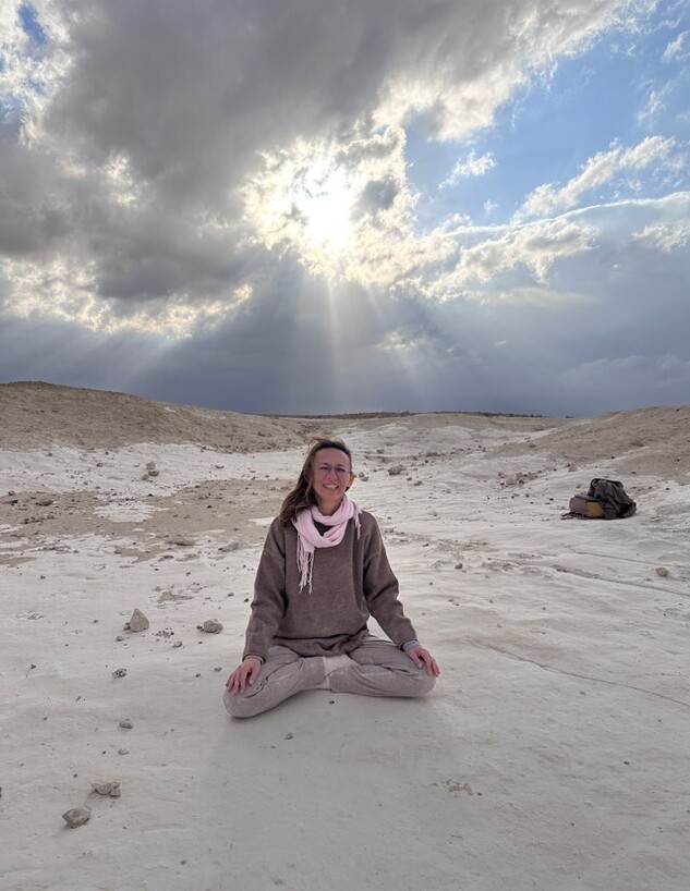 יוגה עם אולגה חמוקי ניצנה