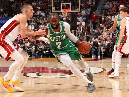 Issac Baldizon/NBAE via Getty Images (צילום: ספורט 5)