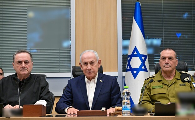 בנימין נתניהו בהערכת מצב בקריה בתל אביב