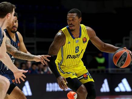 לוני ווקר. משחק גדול (Pedja Milosavljevic/Euroleague Basketball vi (צילום: ספורט 5)