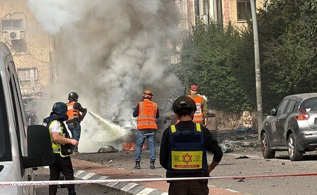 9 זירות פגיעה במרכז מטיל מתפזר מאיראן, בן 52 נפצע קל