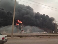 עשן גדול מיתמר: צה"ל תקף מפעלים פטרוכימיים באיראן