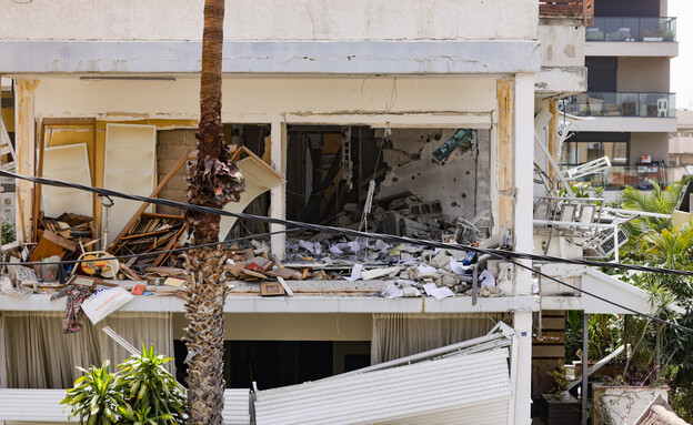 הרס כתוצאה מפגיעה ברמת גן (צילום: מרים אלסטר, פלאש 90)