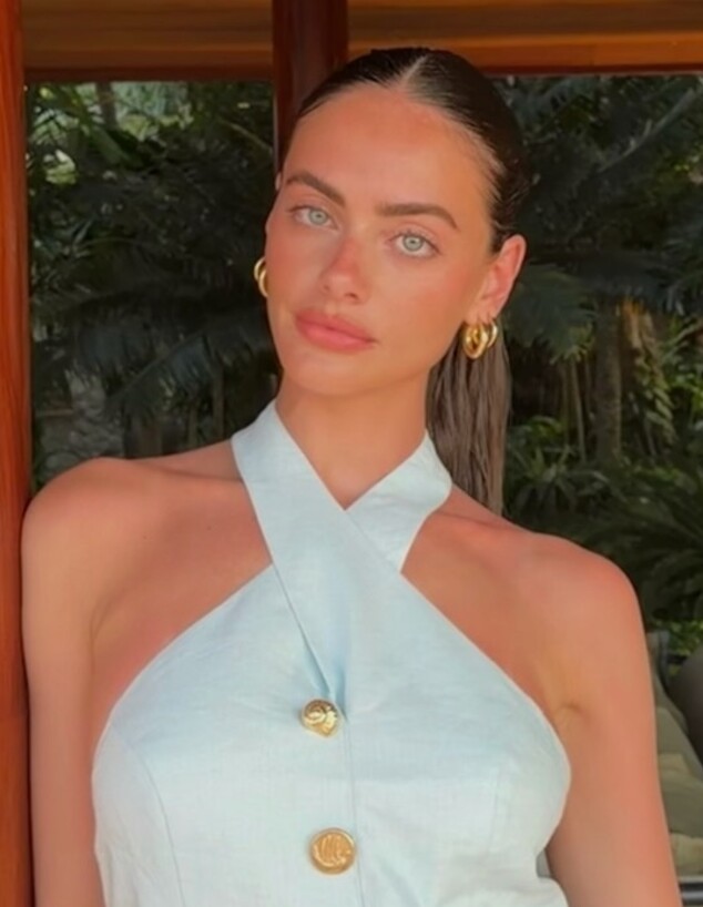 יעל שלביה בלבן