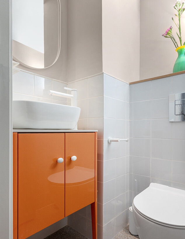 גילי אונגר, גן העיר, עוד רחצה, ג