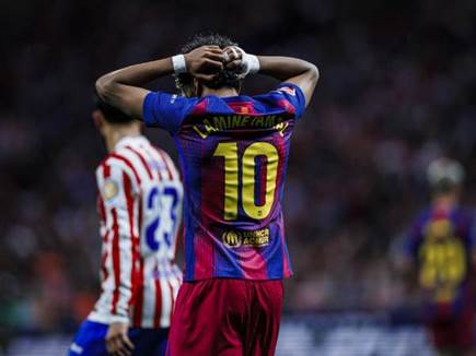 ברצלונה כבר ההיתה מתוסכלת (GETTY)