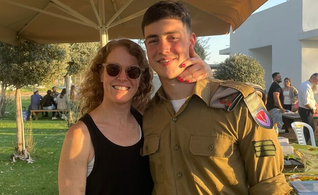 אורי ז"ל ואימו יערה (צילום: באדיבות המשפחה)