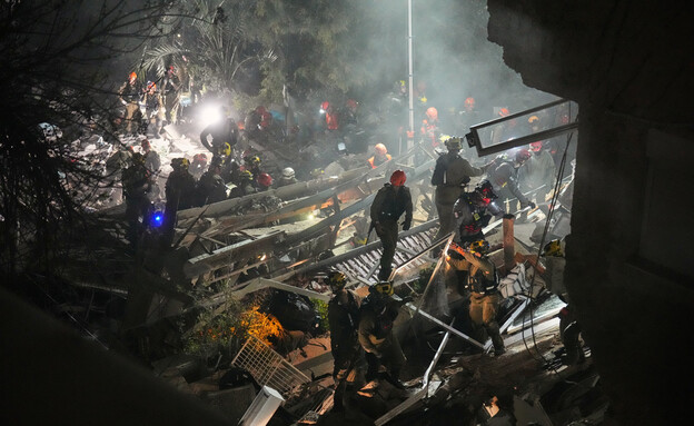 זירת ההרס מהפגיעה הישירה בחיפה