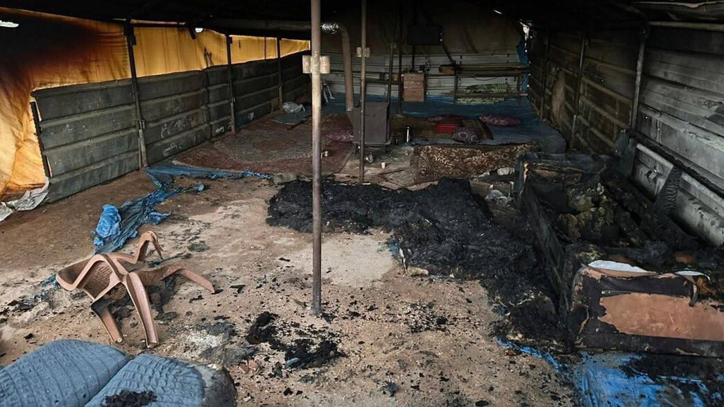 עוד לילה של פשיעה לאומנית בשומרון: הצתות וגרפיטי בכפר בדואי בשכם