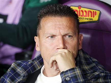 &ldquo;המציאו פנדל&ldquo;. בכר (אלן שיבר) (צילום: ספורט 5)