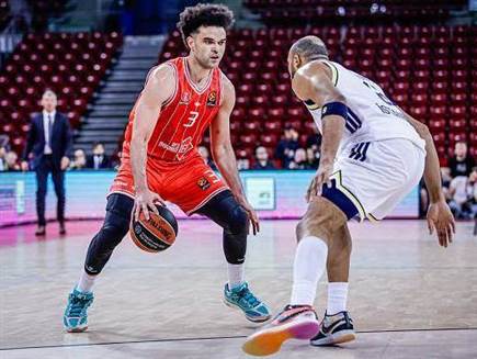 "עושה להם בית ספר". בראיינט (GETTY) (צילום: ספורט 5)