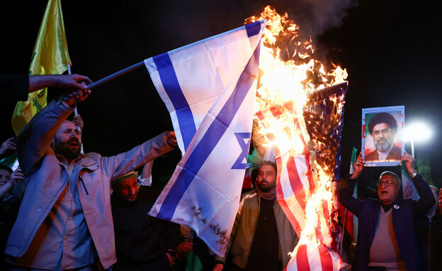 חגיגות בטהראן ושרפת דגלי ישראל לאחר הכרזת הפסקת אש חגיגות בטהראן ושרפת דגלי ישראל לאחר הכרזת הפסקת אש