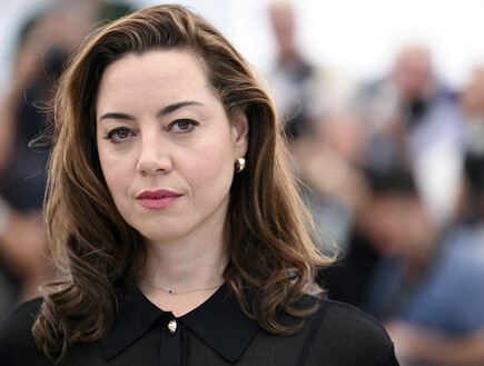 שנה אחרי שבעלה ג'ף שם קץ לחייו: אוברי פלאזה בהיריון