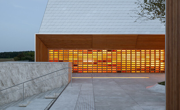 מוזיאון שטעטל ליטא קיר זיכרון מבחוץ אדריכלות LMA מוזיאון שטעטל ליטא קיר זיכרון מבחוץ אדריכלות LMA