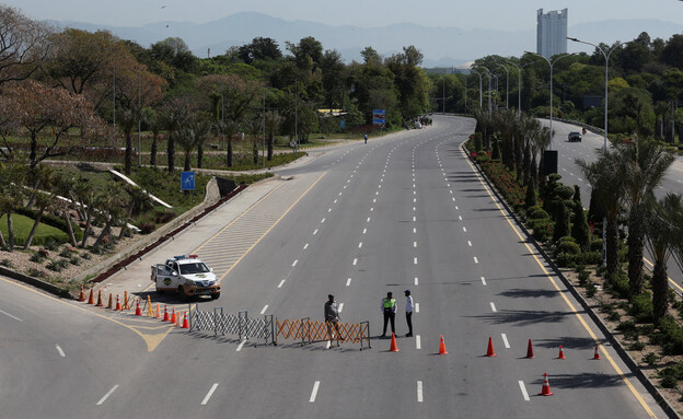 הרשויות בפקיסטן חסמו צירים בעיר הבירה איסלאמבאד 