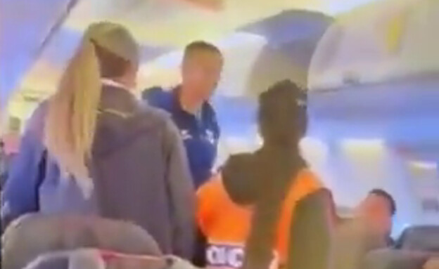 שחקן איים שיפוצץ את עצמו במטוס (צילום: לפי סעיף 27 א')